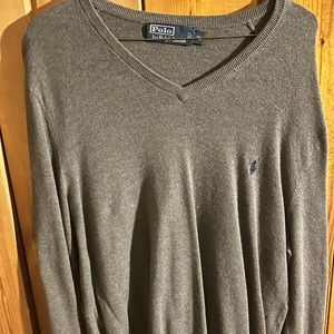 V-neck Ralph Lauren sweater xl